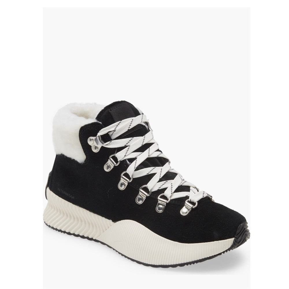 Sorel Out N' About Conquest Waterproof Shearling Boot, Size 11, Black/White, NWT